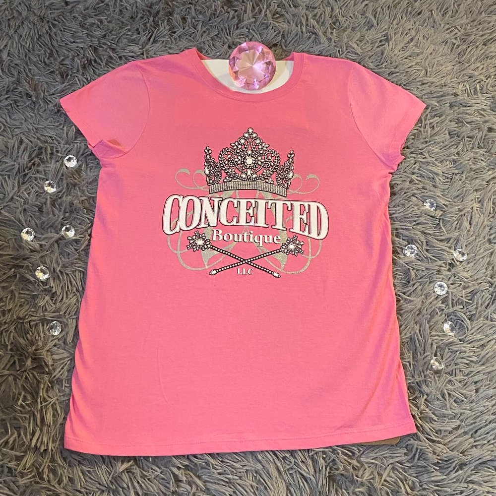Conceited Boutique Classic T-Shirt (Pink)